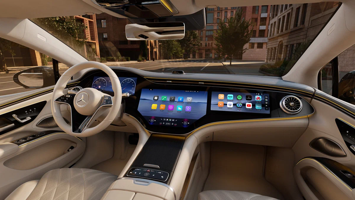 Обновился электрокар Mercedes Benz EQS больше километров и продвинутые технологии