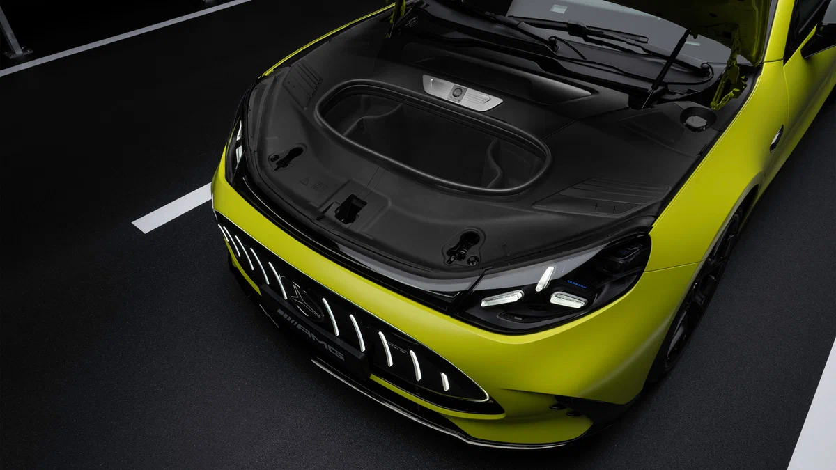 Mercedes AMG GT новый электрический гиперкар 1169 л. с., разгон до 100 км/ч за 2,1 секунды