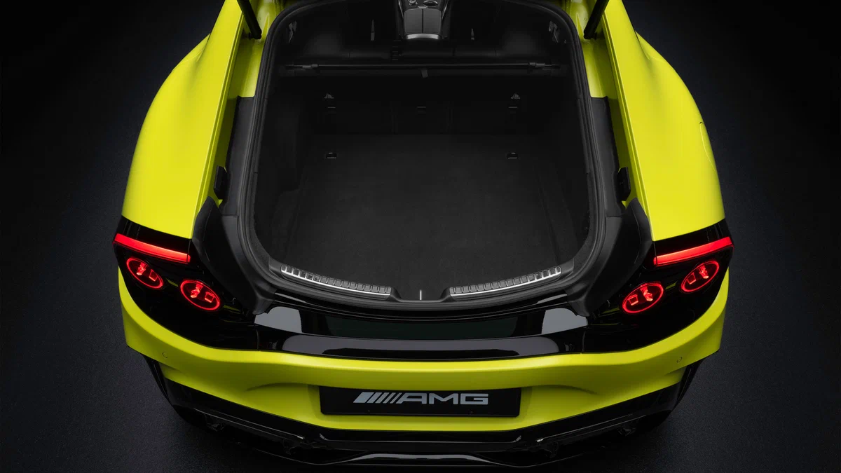 Mercedes AMG GT новый электрический гиперкар 1169 л. с., разгон до 100 км/ч за 2,1 секунды