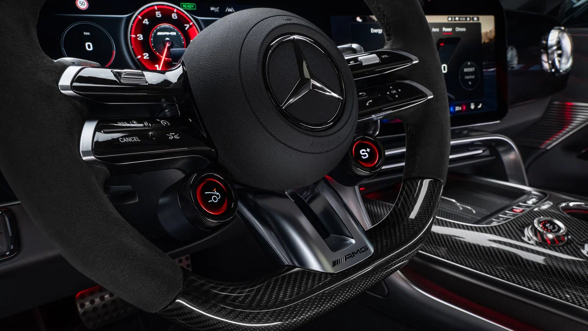Mercedes AMG GT новый электрический гиперкар 1169 л. с., разгон до 100 км/ч за 2,1 секунды