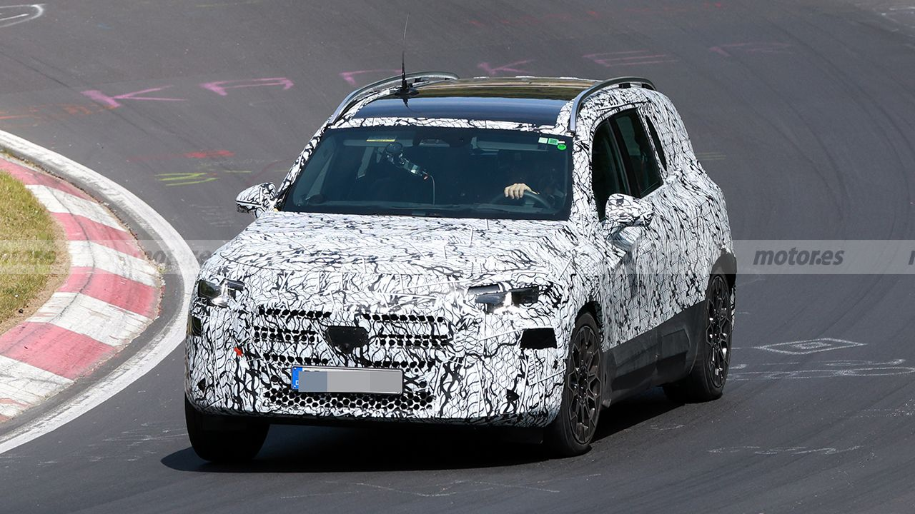 Новые фото демонстрируют внешность кроссовера Mercedes-Benz GLB 2026