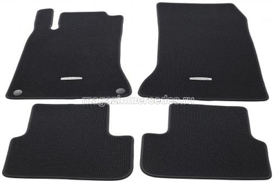 Коврики салона A class W176 велюровые Sport Окантовка черного цвета (вид 2) Коврики салона A class W176 велюровые Sport Окантовка черного цвета (фото, вид 2)