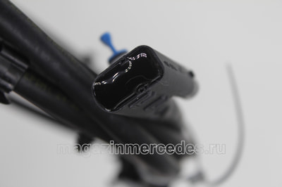 Шланг омывателя лобового стекла с форсунками и обогревом для Мерседес (вид 11) Шланг омывателя лобового стекла с форсунками и обогревом для Мерседес (фото, вид 11)