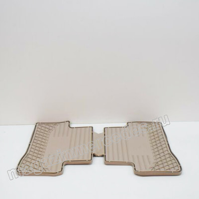 Коврики салона задние для Mercedes C class W205 Резиновые Бежевые (вид 4) Коврики салона задние для Mercedes C class W205 Резиновые Бежевые (фото, вид 4)