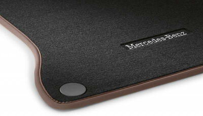 Коврики салона велюровые черные для Mercedes CLA class X117 (вид 3) Коврики салона велюровые черные для Mercedes CLA class X117 (фото, вид 3)