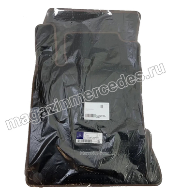 Коврики салона велюровые черные для Mercedes CLA class X117 (вид 6) Коврики салона велюровые черные для Mercedes CLA class X117 (фото, вид 6)