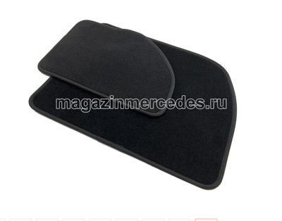 Коврики AMG Mercedes велюровые черные (вид 4) Коврики AMG Mercedes велюровые черные (фото, вид 4)