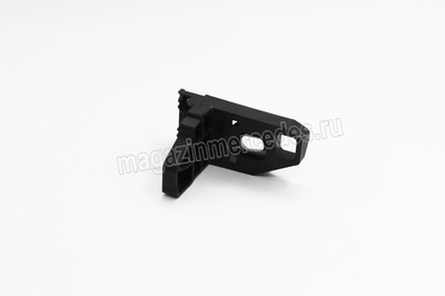       (,       GLA X156
A1568201600)