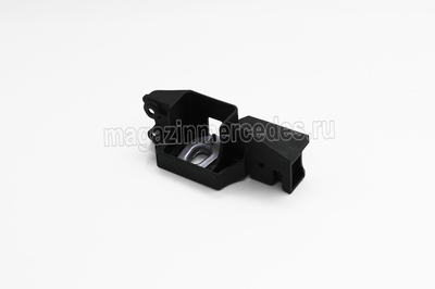       (,       GLA X156
A1568201600)