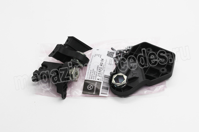       (,       E class W213
A2138204004)