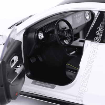 Модель автомобиля Mercedes CLA C174 в масштабе 1:18 цвета полярно-белый (Модель автомобиля Mercedes CLA C174 в масштабе 1:18 цвета полярно-белый B66960843) Модель автомобиля Mercedes CLA C174 в масштабе 1:18 цвета полярно-белый (фото, Модель автомобиля Mercedes CLA C174 в масштабе 1:18 цвета полярно-белый B66960843)