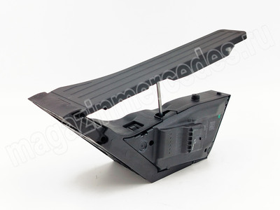 ������ ���� Mercedes (����, ������ ���� Mercedes GLC class A2533000004)