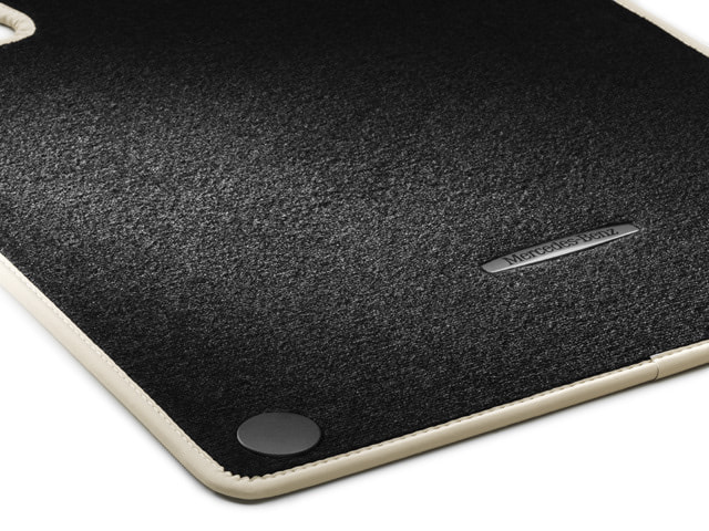    Mercedes GLA class X156  (,  3)