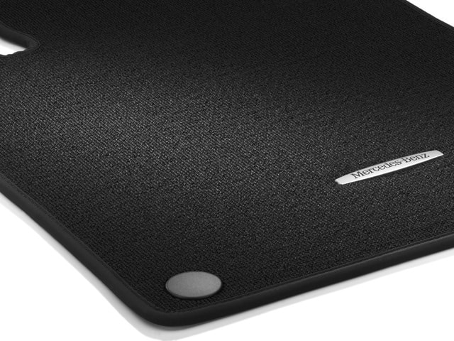    Mercedes GLA class X156  (,  1)