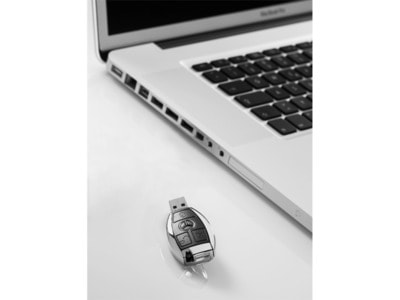 USB-накопитель (вид 1) USB-накопитель (фото, вид 1)