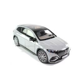 1:18   EQS SUV X296 AMG Mercedes-Benz.  2