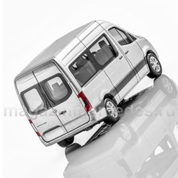 1:87   Sprinter  Mercedes-Benz.  2