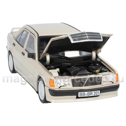 1:18   190 E 2.3-16 W201 Mercedes-Benz.  2