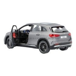   Mercedes-Benz GLA, AMG Line (H247).  2