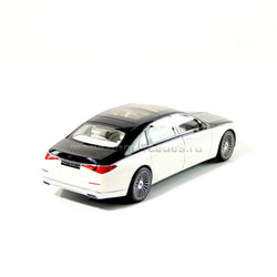  1:18 Mercedes-Maybach S680L Z223 designo diamond white bright, obsidian black.  2