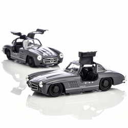 1:38 Pullback Modellauto 300 SL Mille Miglia 417 Special Edition grau Original Mercedes-Benz.  2