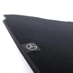 ������ � �������� Mercedes GLA EQ H244. ��� 2