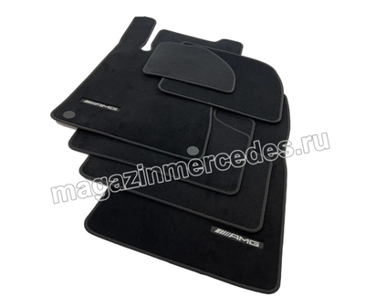 Коврики AMG Mercedes велюровые черные Коврики AMG Mercedes велюровые черные (фото)