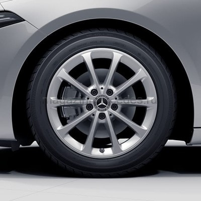   Mercedes CLA C118 R17