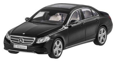   Mercedes E-Class Saloon (W213), Avantgarde