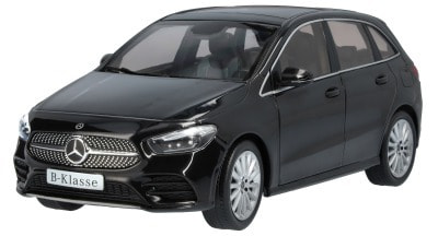   Mercedes B-Class, Cosmos Black