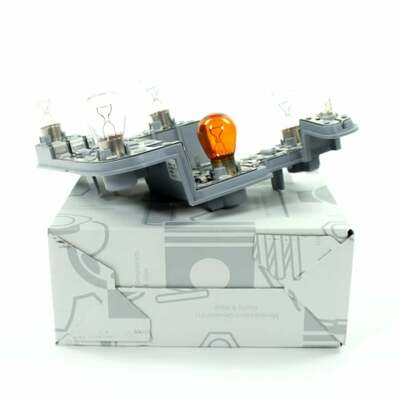 Патрон лампы задний фонарь левый оригинальный C-Class W204 седан (Патрон лампы задний фонарь левый оригинальный C-Class W204 седан A2048201500) Патрон лампы задний фонарь левый оригинальный C-Class W204 седан (фото, Патрон лампы задний фонарь левый оригинальный C-Class W204 седан A2048201500)