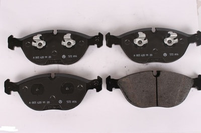 Колодки тормозные передние для Mercedes Колодки тормозные передние для Mercedes