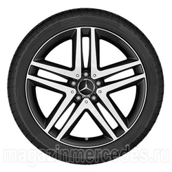     Mercedes V class V447    245/45 R19