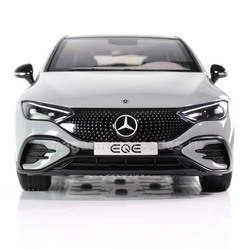 1:18   EQE Limousine V295 Mercedes-Benz
